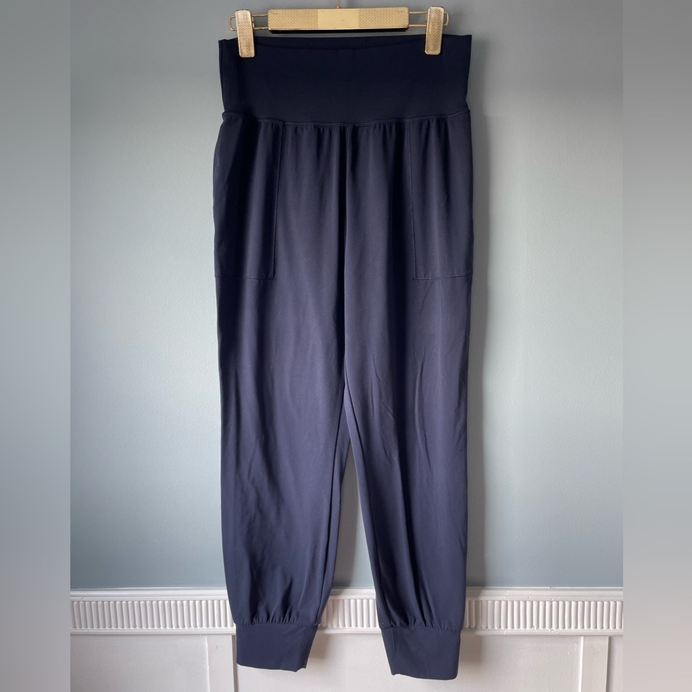 Athleta jogger ankle pants super soft with pockets comfortable sweatpants